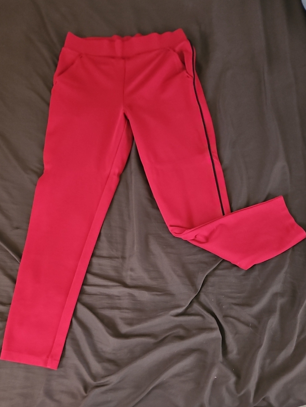 HUE Red Skinny Pants with Black Side Stripe
